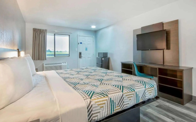 Motel 6 Texarkana, TX