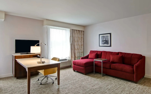 Hampton Inn & Suites Detroit/Troy