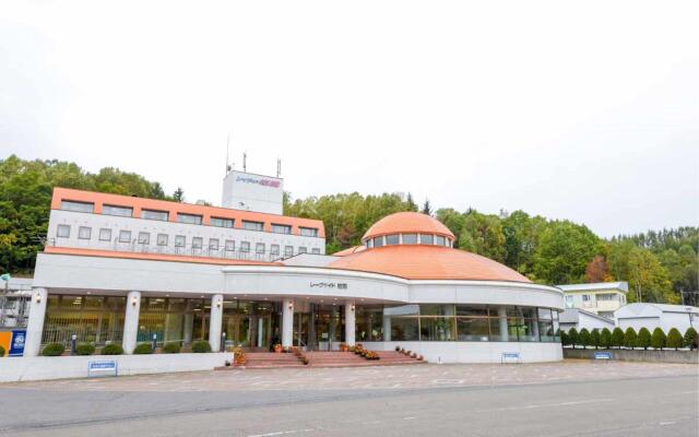 Отель Lakeside Sakuraoka Камикава вид на фасад