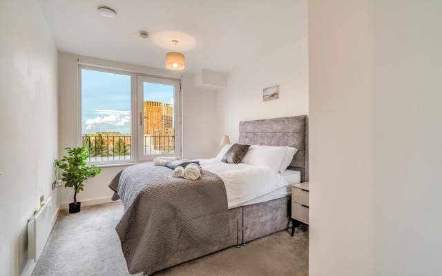 Apartment 422