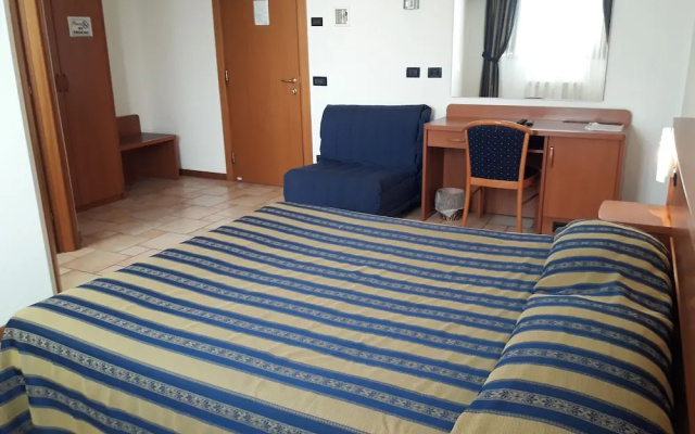 Hotel Lory