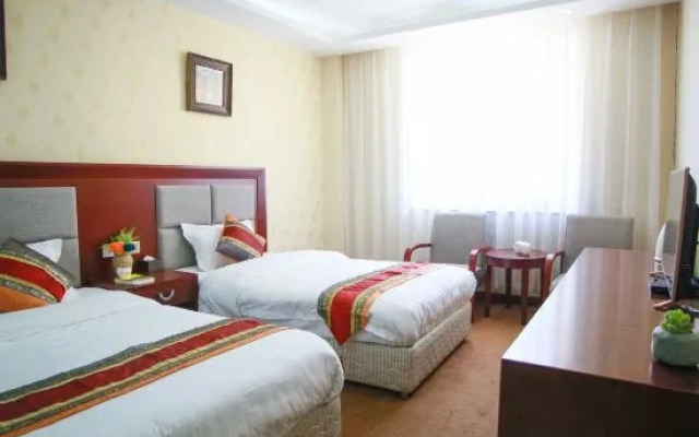 Daocheng Jingyang Hotel