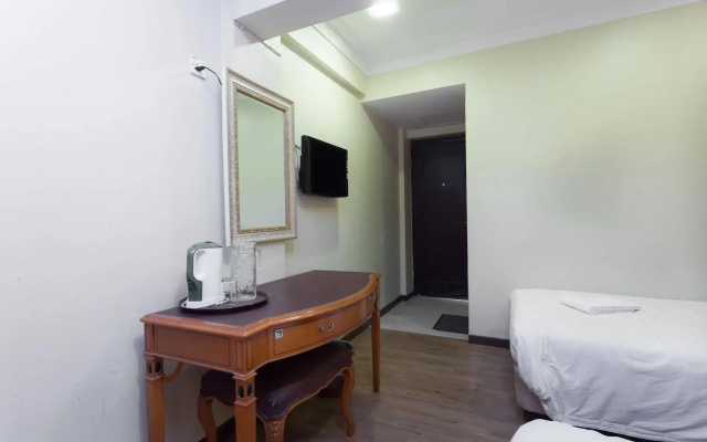Grand Orchard Hotel