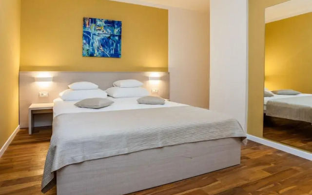 Crvena Luka Apartments and Villas
