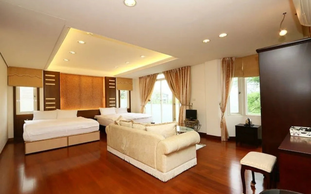 700 Yilan B&B