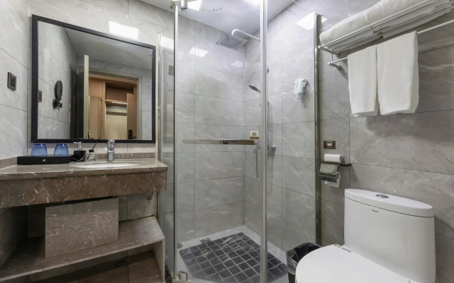 GYA Hotel (Tongxiang Century Avenue)