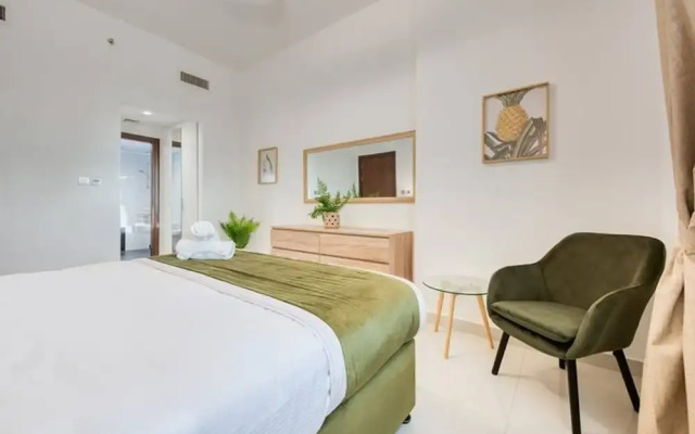 Dezire Beautiful Spacious Brand New With Balcony