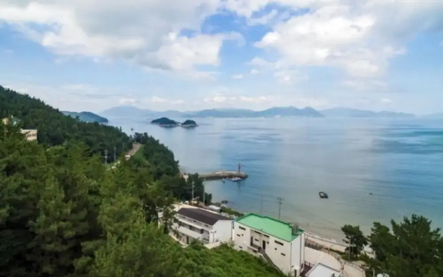 Yeosu Aillia Pension