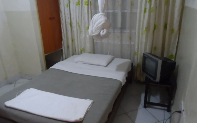 River Sands Hotel & Apartment