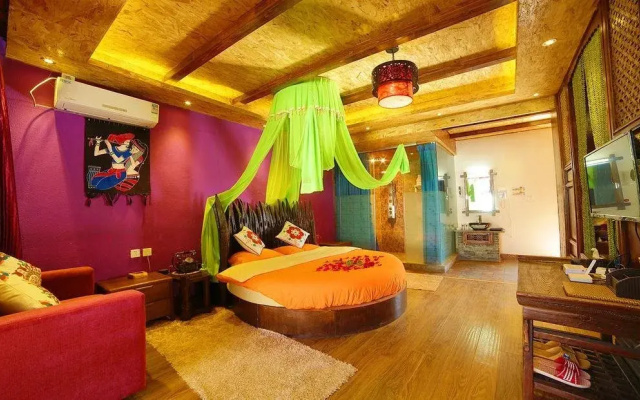 Huashen Hotel
