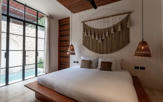 Bohemian 2BR Boutique Condo in Trendy La Veleta