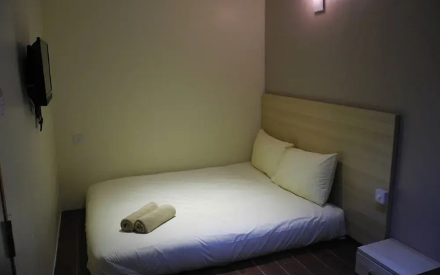 Hotel 18, Ipoh Aeon Mall