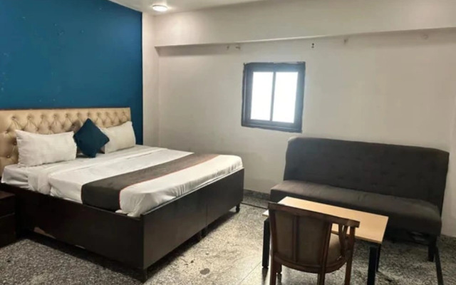Fabhotel Wamson