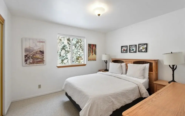 Kimball Dog Friendly Rental by RedAwning