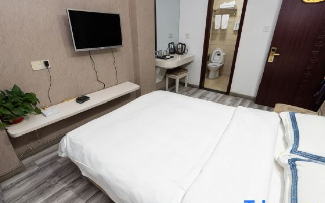 gold tudi hotel