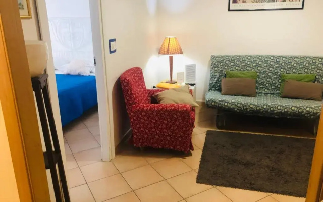 Caio Asinio Apartment