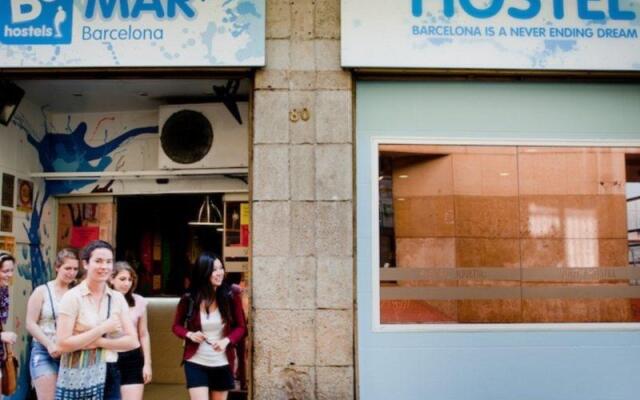 Be Mar Hostel вид на фасад