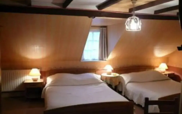 Hôtel Henri IV