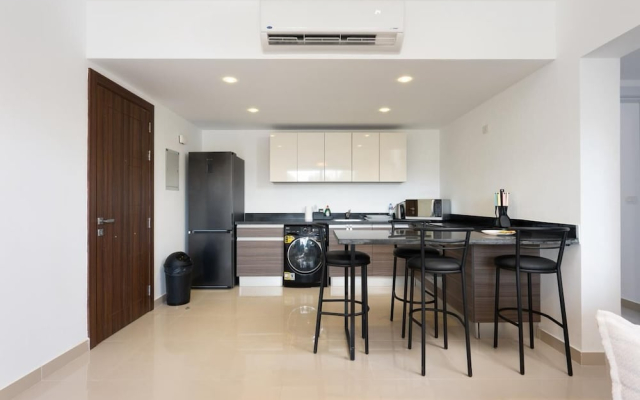 Vesta - Luxury APT - 2BR - G-cribs IV