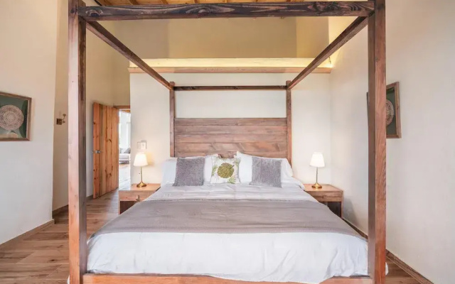 Mountain Views 11br 20 People Jarabacoa