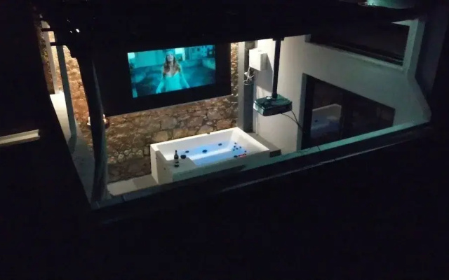 Ostraco Luxury Suite