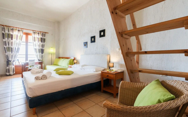Grekis Hotel and Apartments