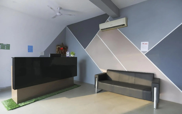 Taj Highway Hotel by OYO Rooms