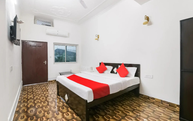 Hotel Kavyanjali by OYO Rooms