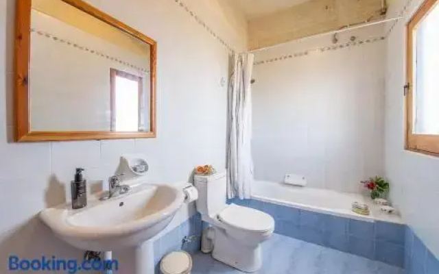 The Blue House Holiday Home