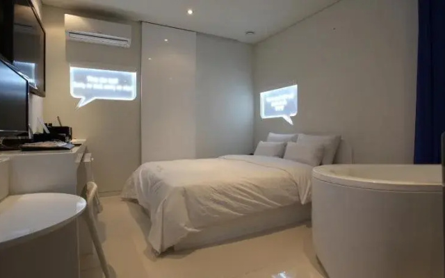 Hotel Pop 2
