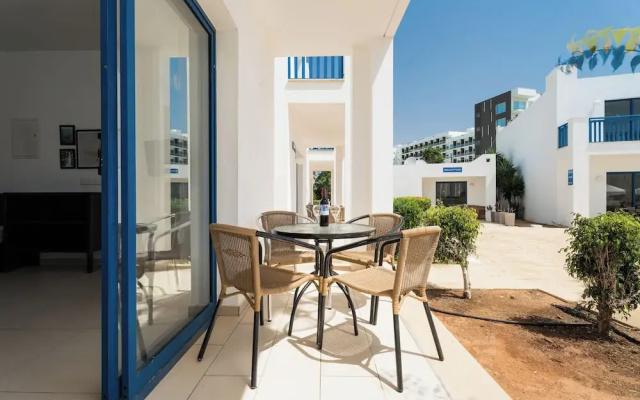 Kritamo Beach Hotel Apartments