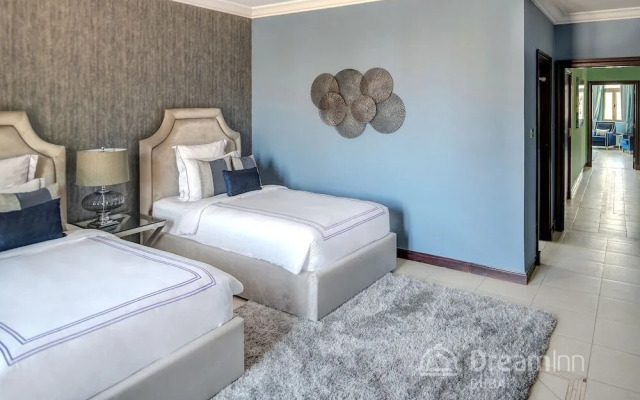 The Palm Jumeirah Villas - Frond C
