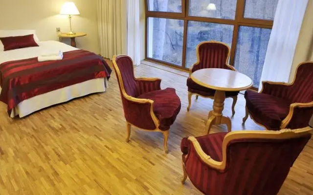 Hotel Mir-Jan