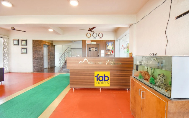 Meera Mansion by OYO Rooms