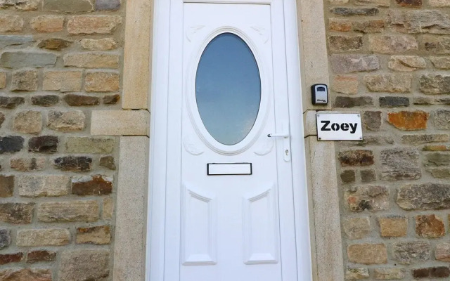 Zoey Cottage