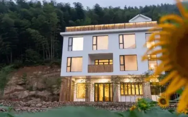 Xuantong Homestay