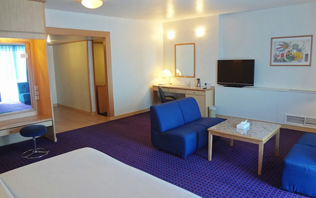 Ambassador Hotel