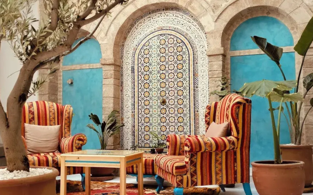 Riad Al Manara