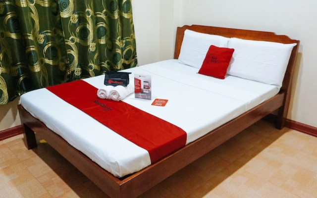 RedDoorz near Talisay District Hospital
