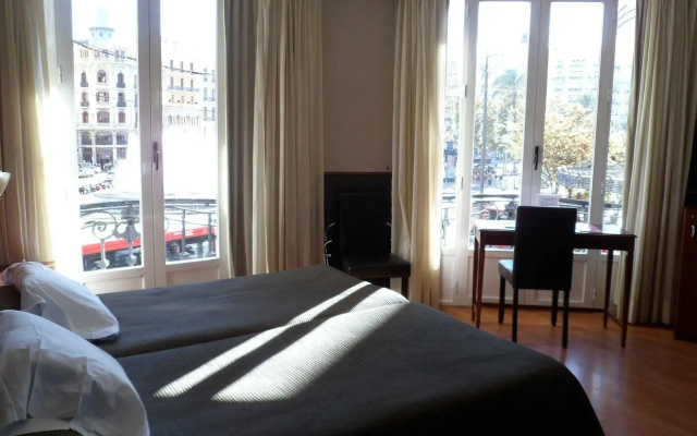 Venecia Plaza Centro Hotel