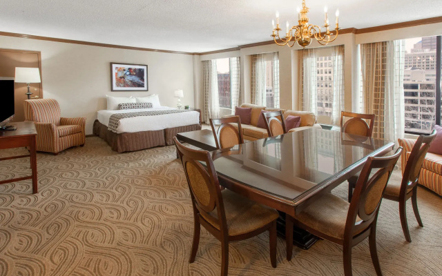 Crowne Plaza Dayton