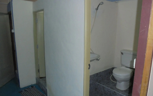 PS Guesthouse and Bar