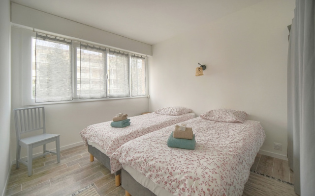 2 Chambres Balcon vue Jardin-carnot A2b266