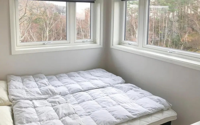 Beautiful Home in Lindesnes With 5 Bedrooms