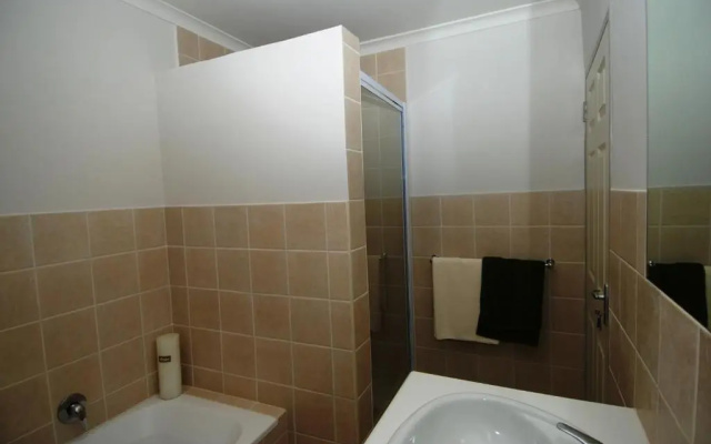 13 Bella Rosa Apartment