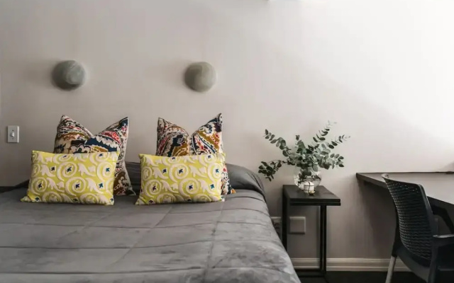 City Loft Loadshedding Free