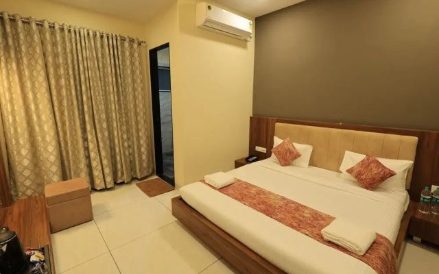Krishna Hotel And Resort