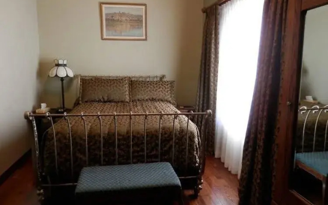 GasLight Inn