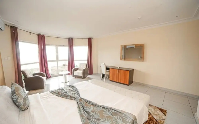 Fini Hotel Bobende