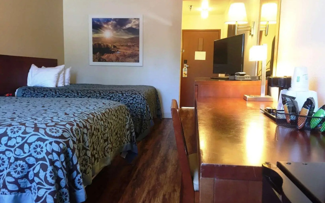 Days Inn by Wyndham Taos